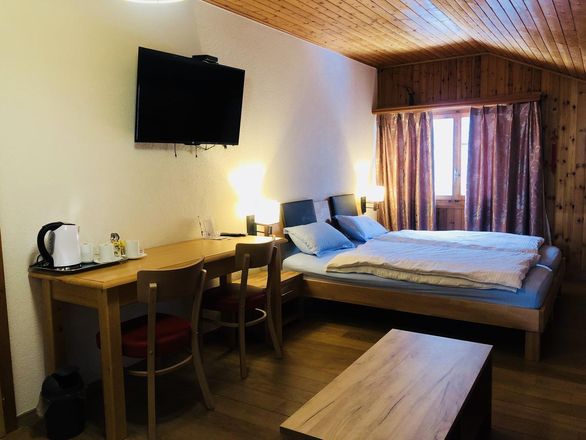 Qi-Lin Hotel Restaurant Ayer Zewnętrze zdjęcie