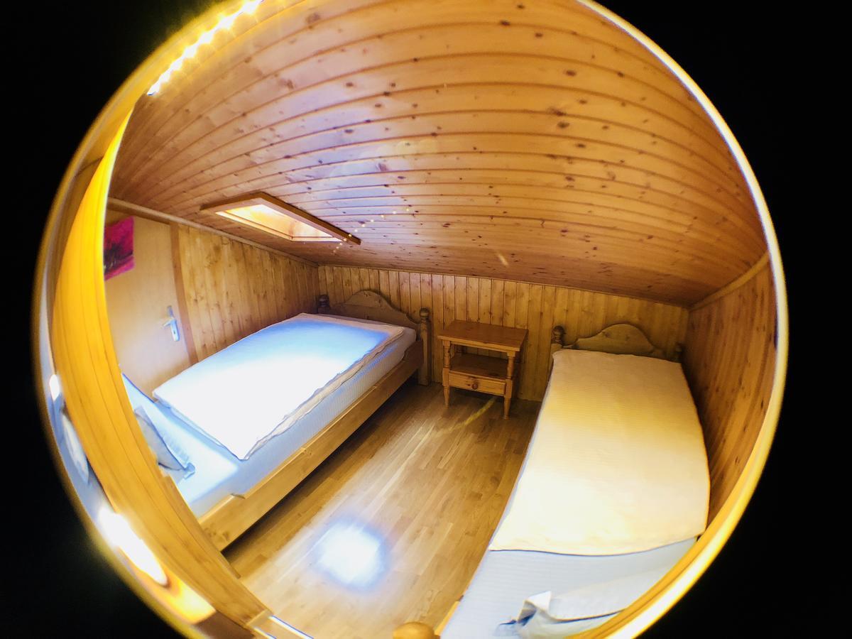 Qi-Lin Hotel Restaurant Ayer Zewnętrze zdjęcie