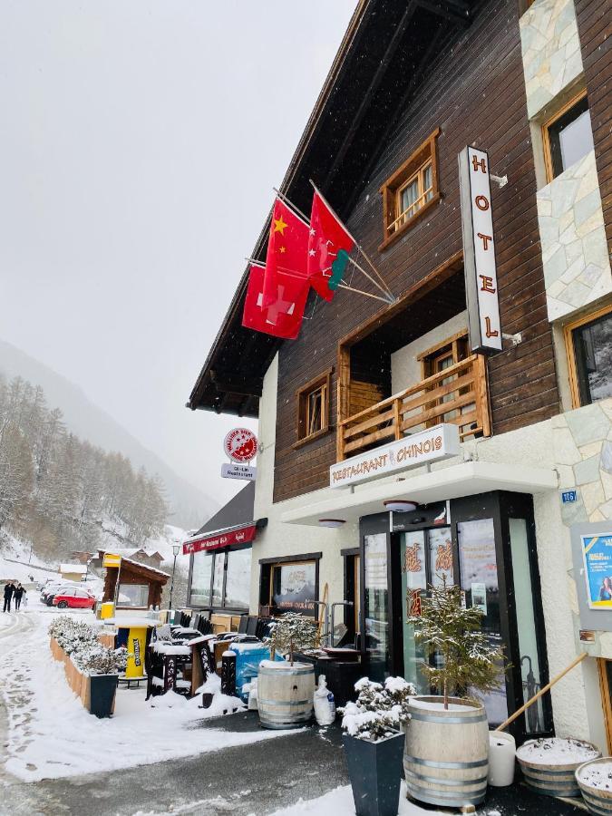 Qi-Lin Hotel Restaurant Ayer Zewnętrze zdjęcie