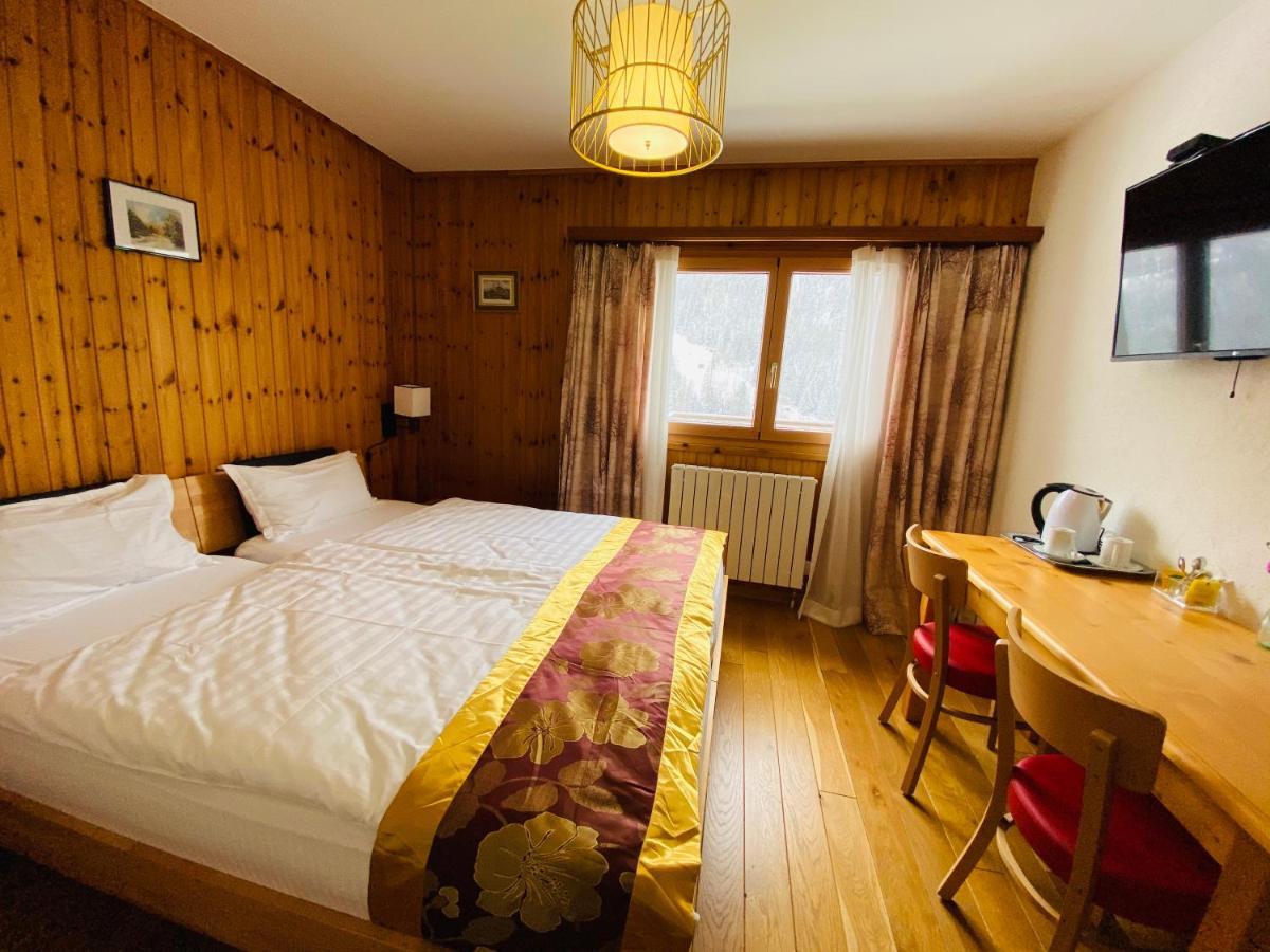 Qi-Lin Hotel Restaurant Ayer Zewnętrze zdjęcie
