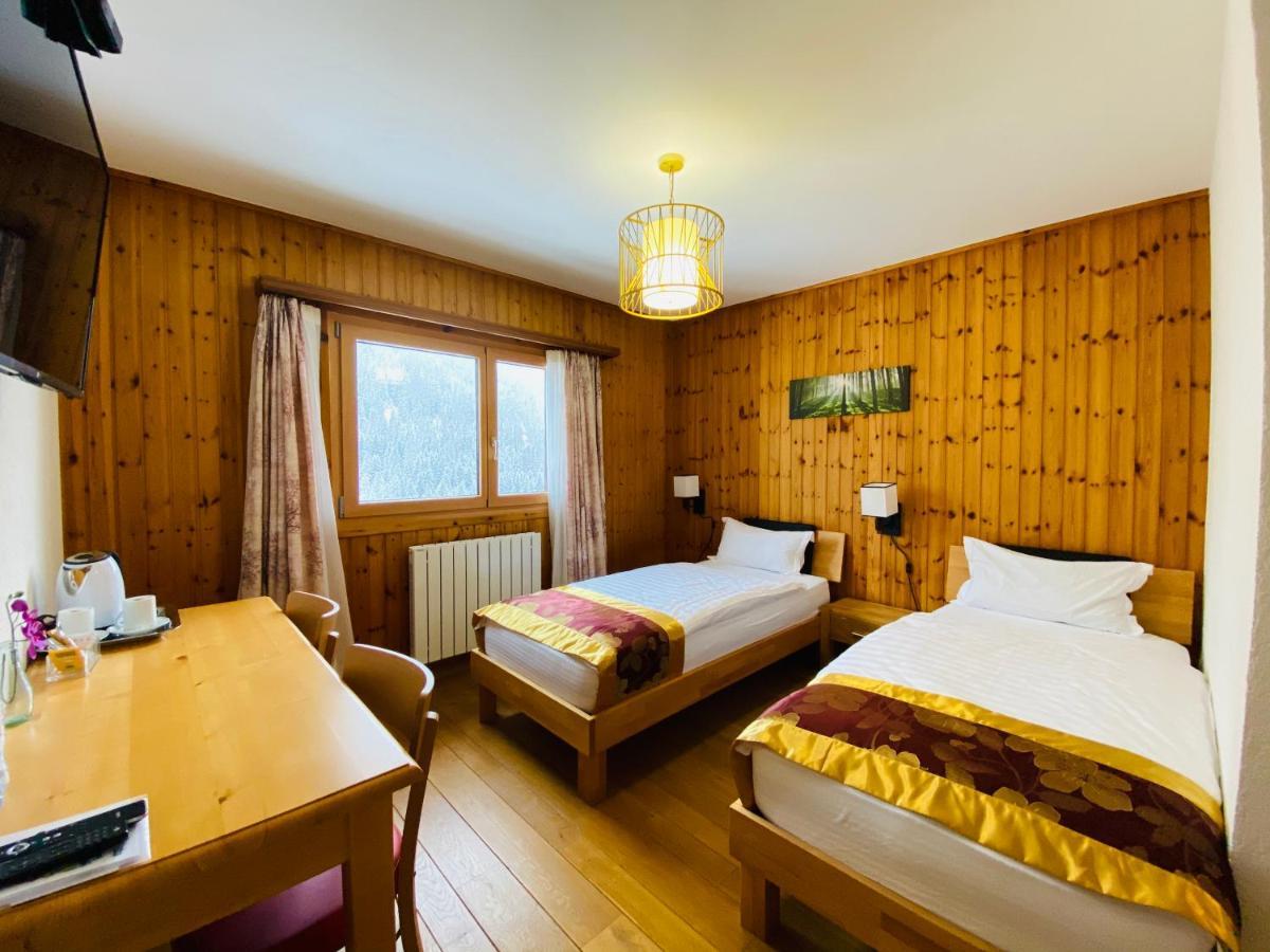 Qi-Lin Hotel Restaurant Ayer Zewnętrze zdjęcie