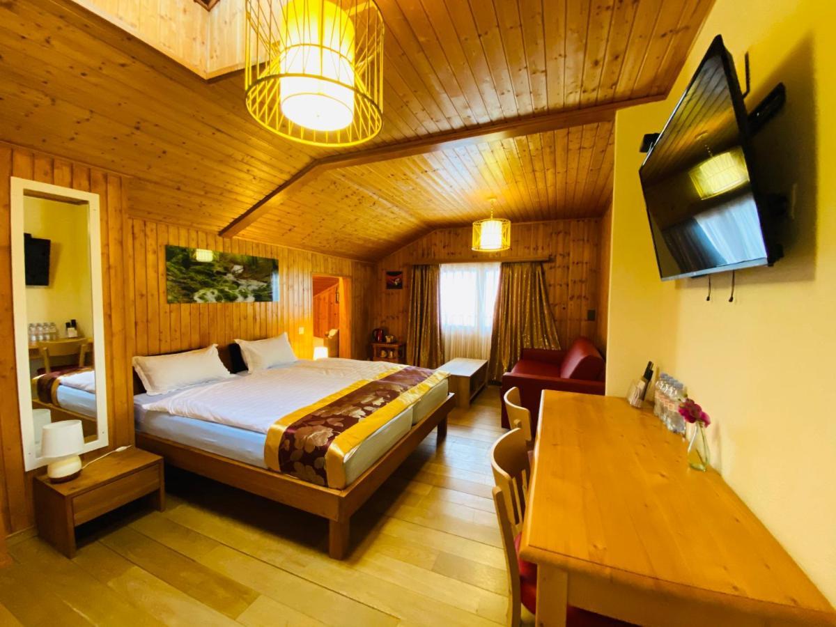 Qi-Lin Hotel Restaurant Ayer Zewnętrze zdjęcie