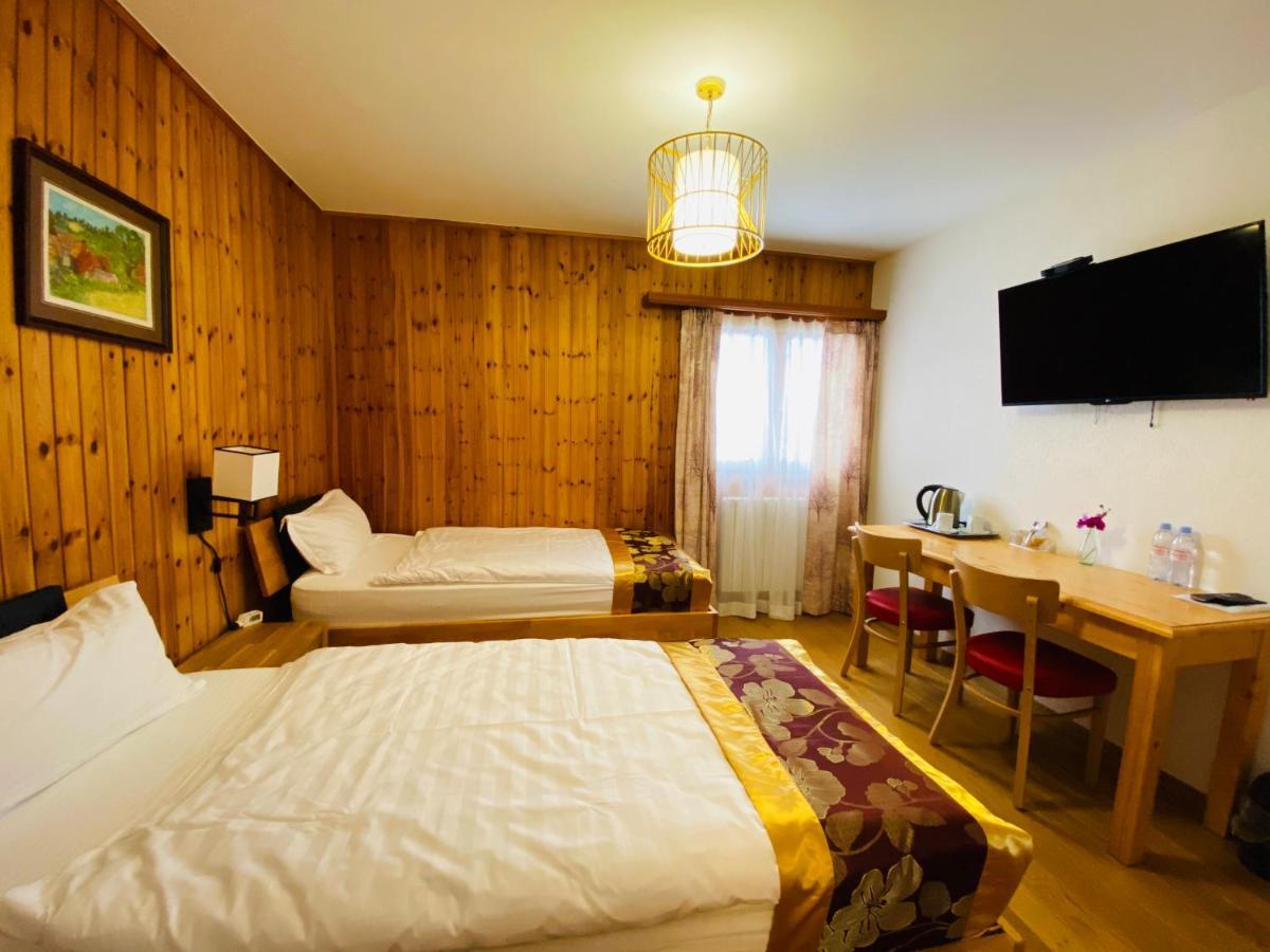 Qi-Lin Hotel Restaurant Ayer Zewnętrze zdjęcie